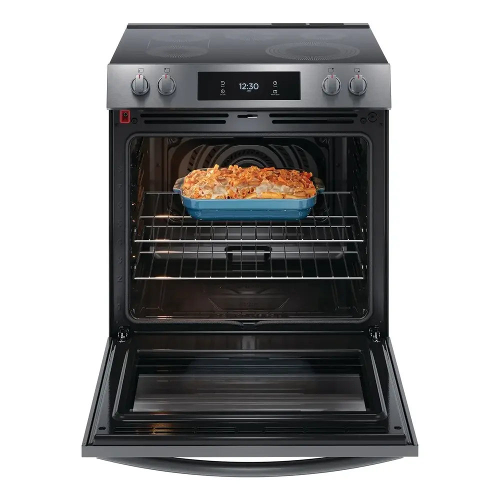 Frigidaire-GCFE3060BD-in use view