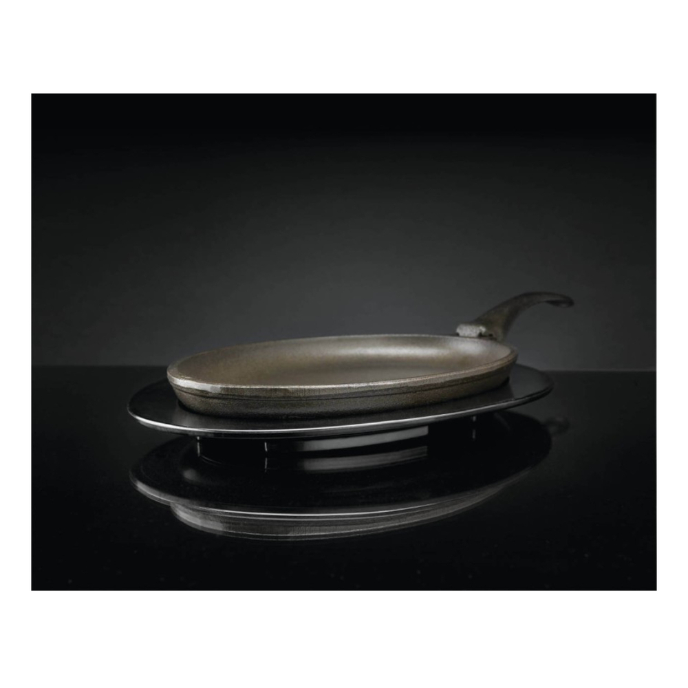 Napoleon 56003 Cast Iron Skillet in Black