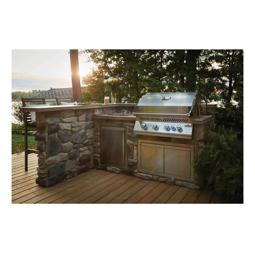 Napoleon BIG32RBNSS1 700 Series 33 inch Built-In Grill with 786 sq. in. Cooking Area, 66000 Total BTU, Rear Infrared Burner, Ergonomic Control Knobs, Precise Temperature Control, in Stainless Steel