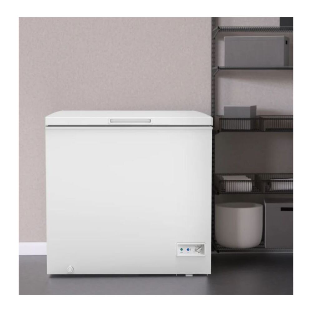 Avanti CF7F0W 33" Chest Freezer with 7 cu. ft. Storage Capacity, Removable Wire Storage Basket, Integrated Handle, External Temperature Control, Manual Defrost in White