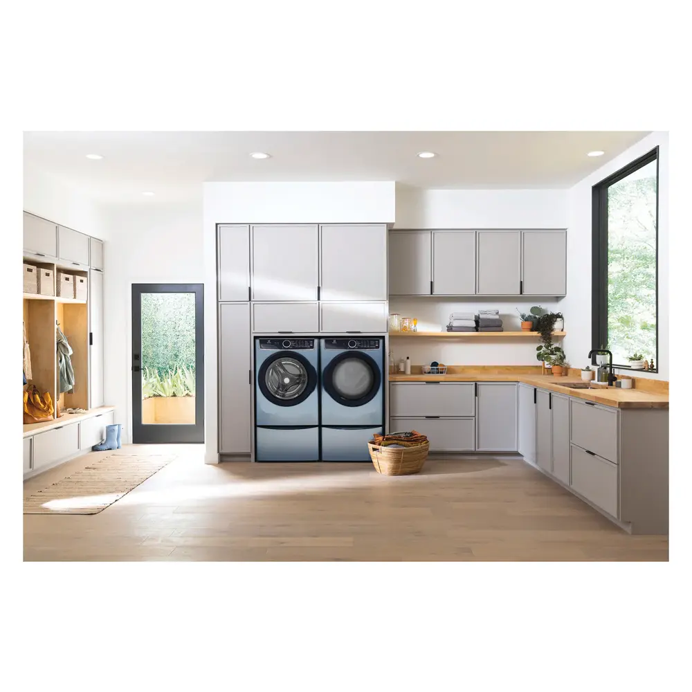 ELFE7437AG-Lifestyle
