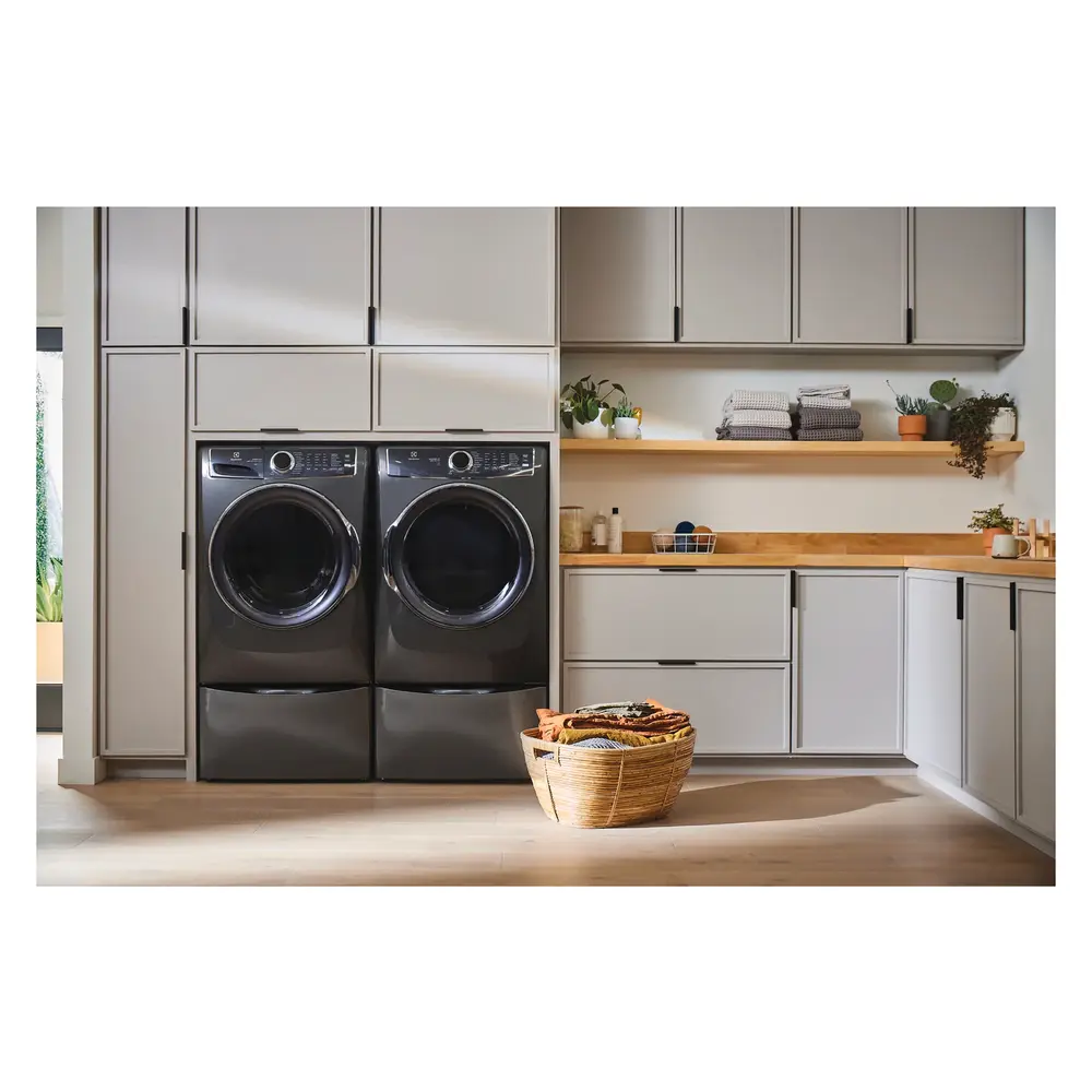 ELFE7637AT-Lifestyle
