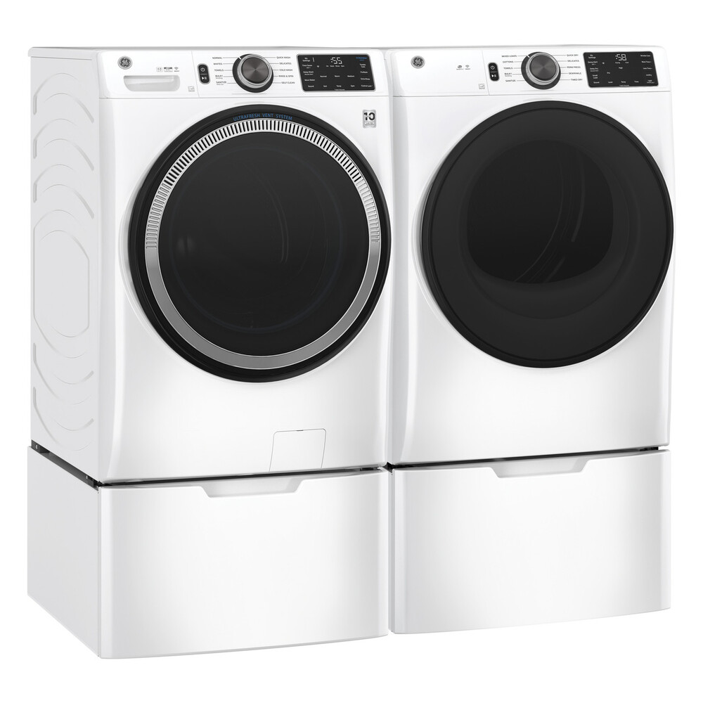 GFW550SSNWW-Shown-with-Dryer-on-Pedestals