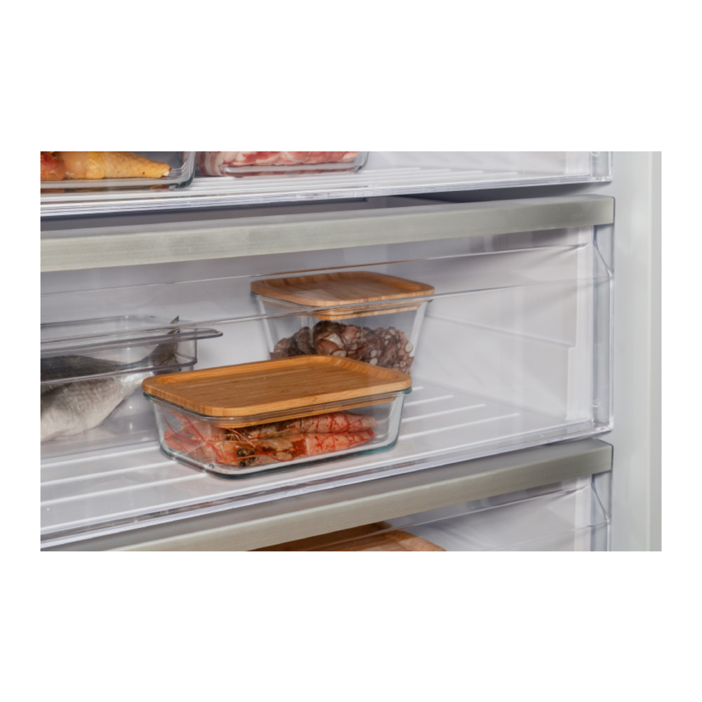 Bertazzoni-REF30RCBPNV-shelves