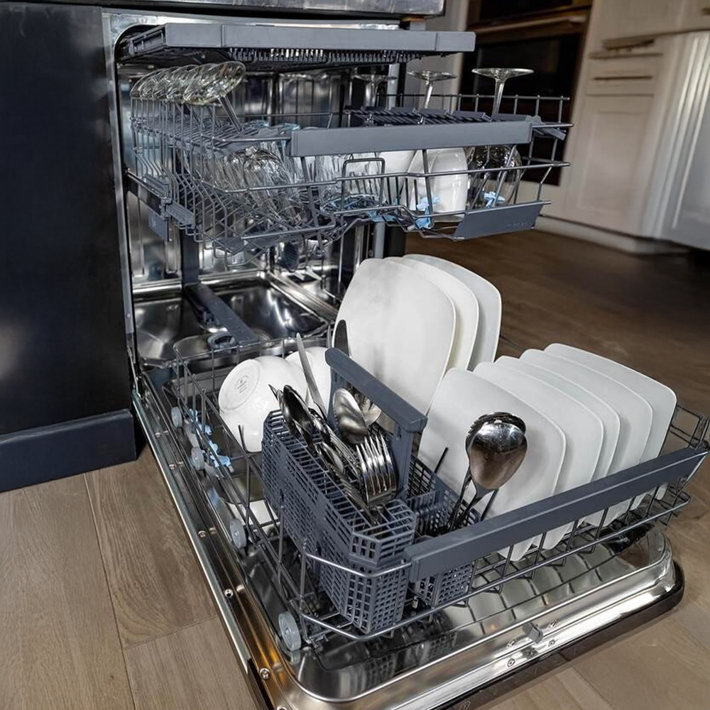 BREDA 24” Tall Tub Pro Dishwasher (LUDWT 30250)