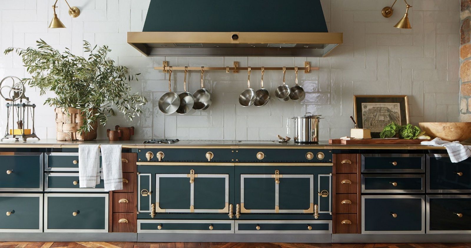 Western kitchen range size