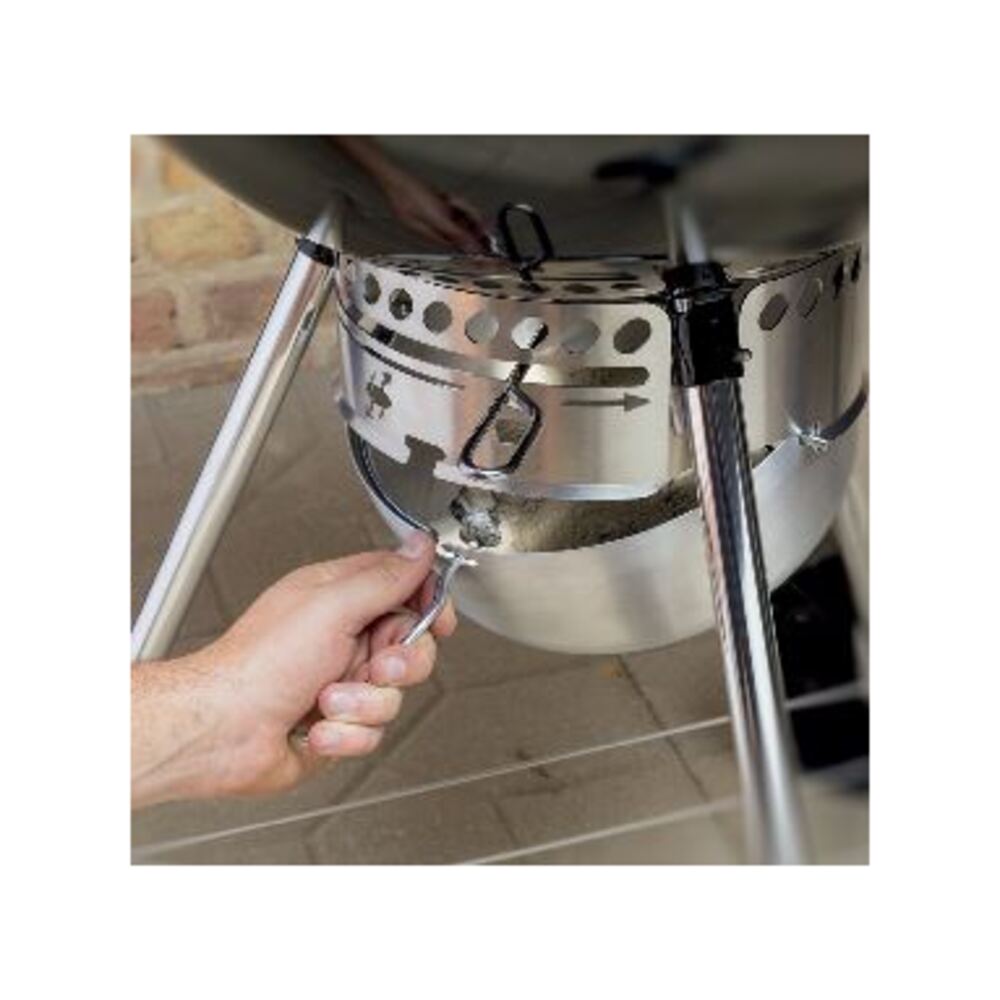 Weber-1500064-cleaning system