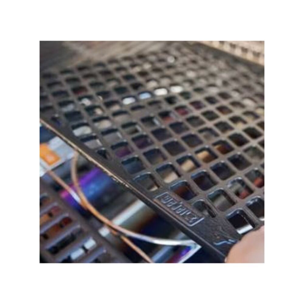 Weber-37600001-grates