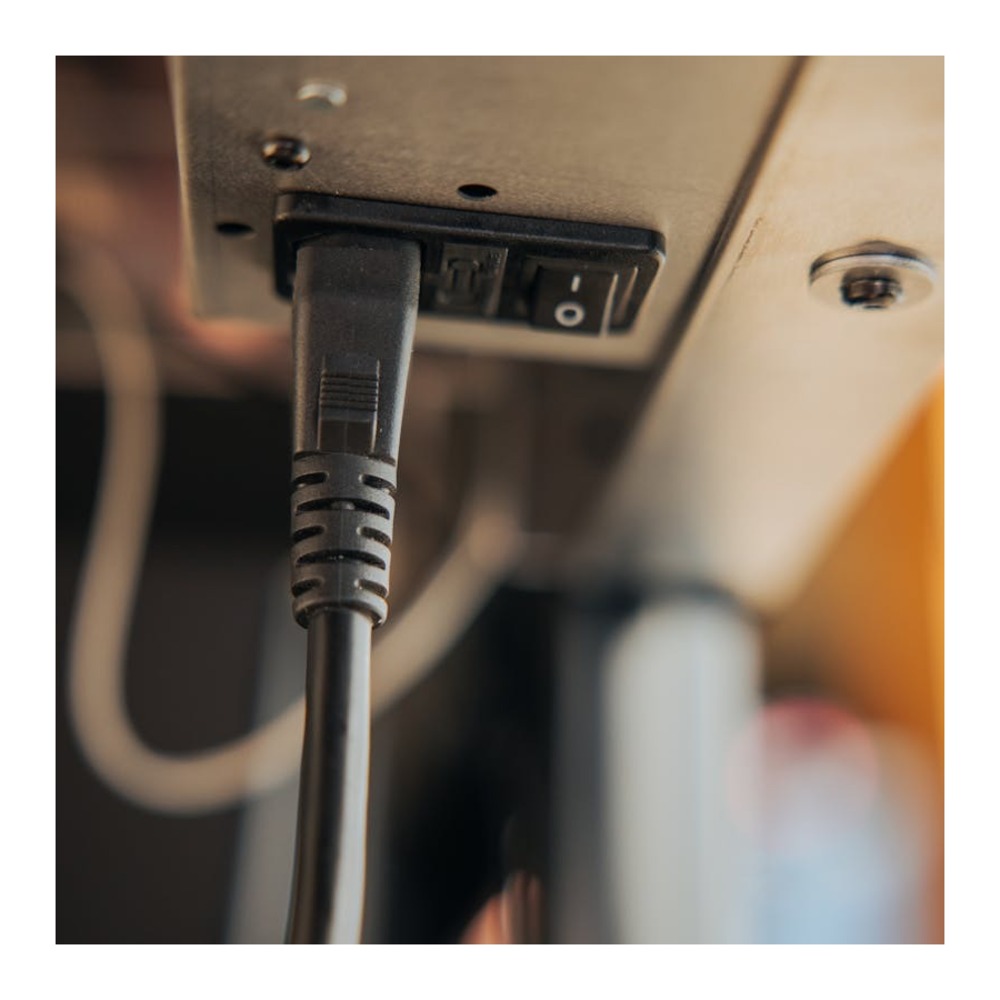 Weber-37600001-plug in