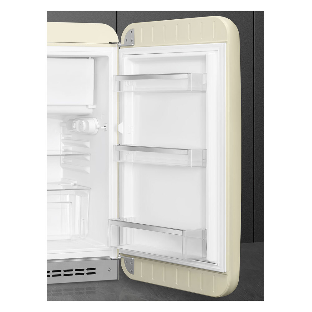 Smeg-FAB10URCR3-Door-Storage