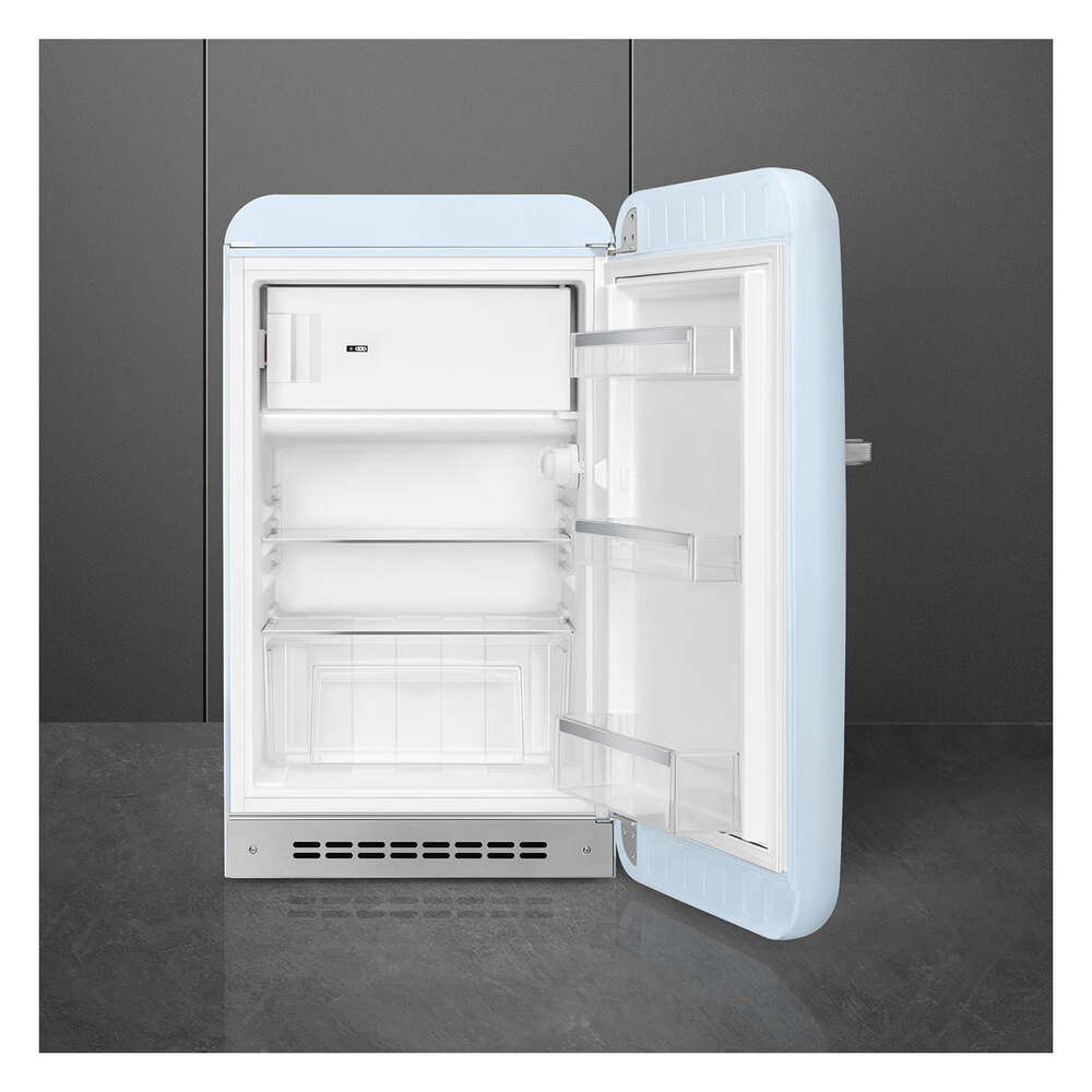 Smeg-FAB10URPB3-Interior