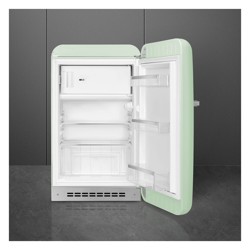 Smeg-FAB10URPG3-Interior