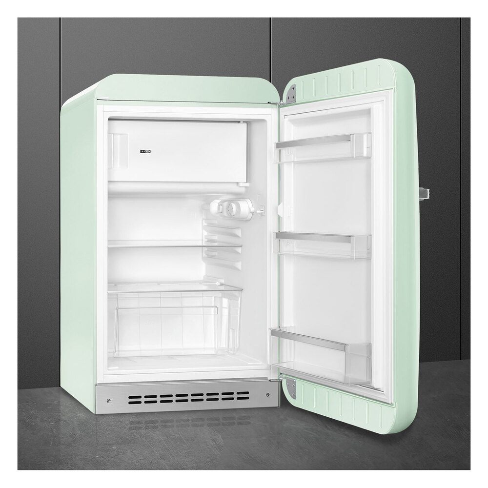 Smeg-FAB10URPG3-Interior