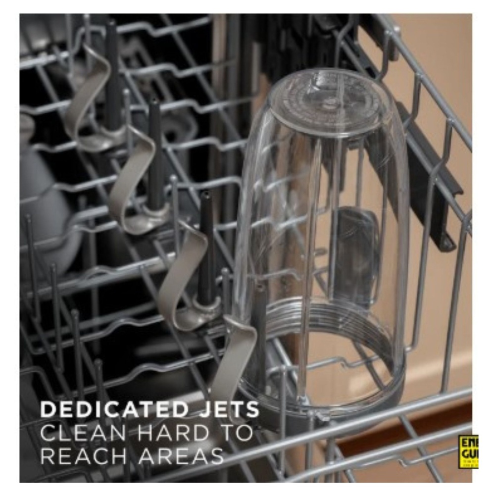 GE-GDP670SGVWW-Clean hard reach areas