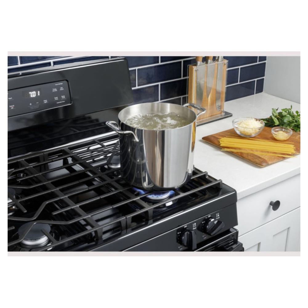 GE-JGBS66DEKBB-5.0 cu. ft. oven capacity