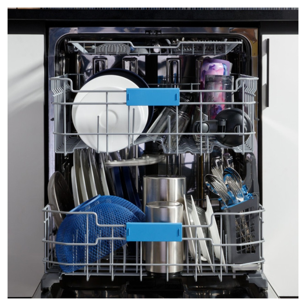 GE-PDP755SYVFS-Interior of a fully loaded GE Profile dishwasher