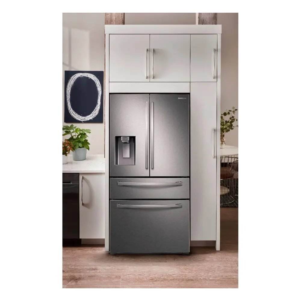Samsung RF28R7201SR lifestyle