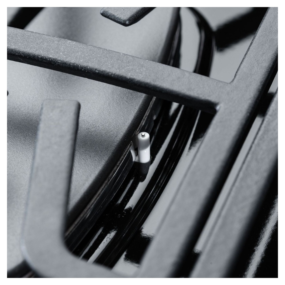 Viking-RVDR33025BSB-SureSpark™ Ignition System