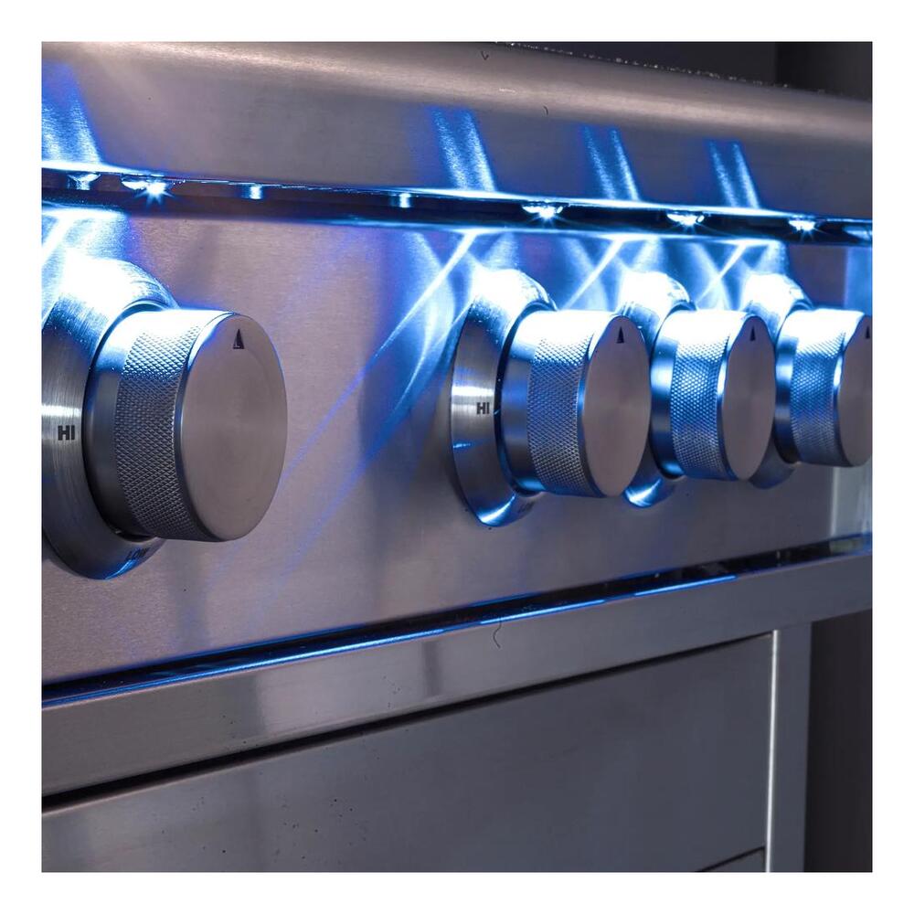 XO XOGRILL32XLT 32 inch Built-In or Freestanding Grill with 51,000 BTU, Flame Tamer, Elegant Lighting, 702 sq. inches of cooking surface, in Stainless Steel