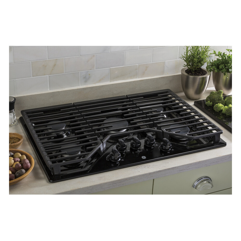 GE JGP5030DLBB 30 inch Gas Cooktop with 5 Sealed Burners, Dishwasher-Safe Continuous Grates, Power Boil, Simmer Burner, and ADA Compliant in Black