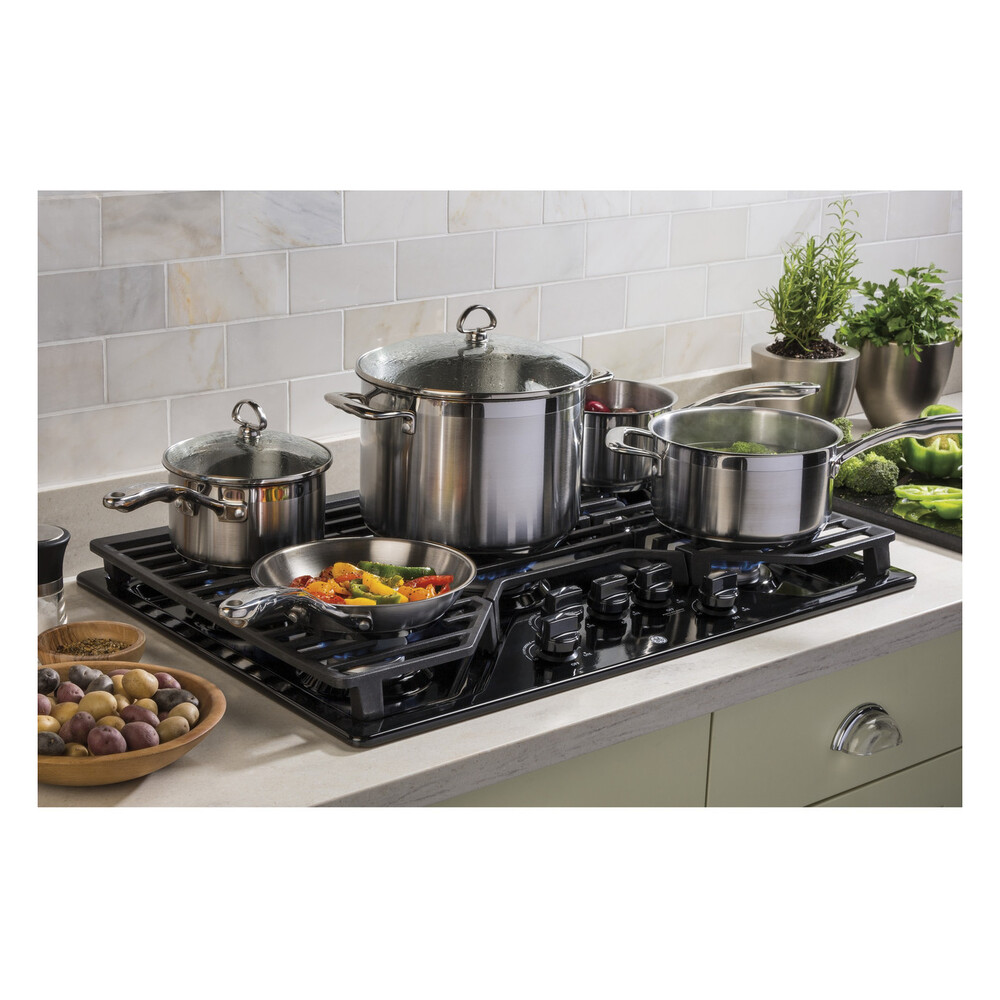 GE JGP5030DLBB 30 inch Gas Cooktop with 5 Sealed Burners, Dishwasher-Safe Continuous Grates, Power Boil, Simmer Burner, and ADA Compliant in Black