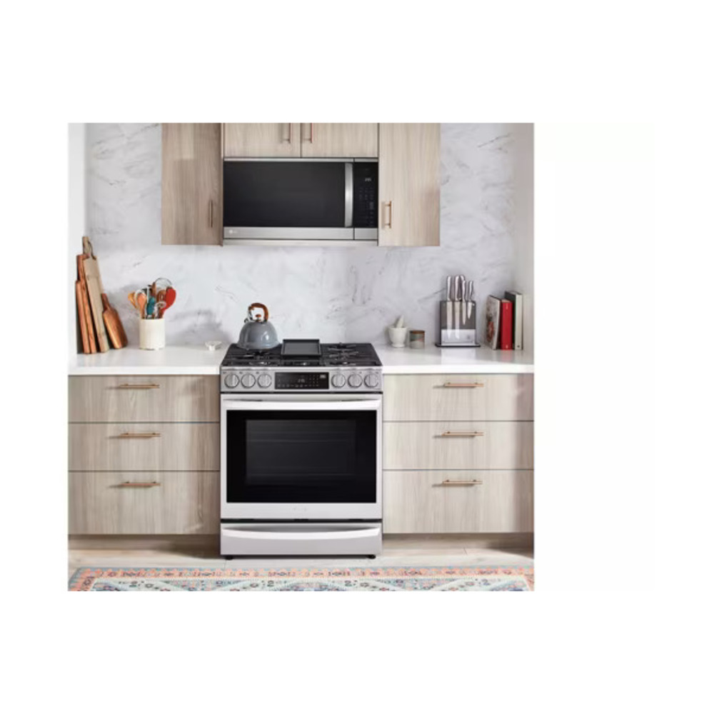 LG-MVEL2125F-lifestyle
