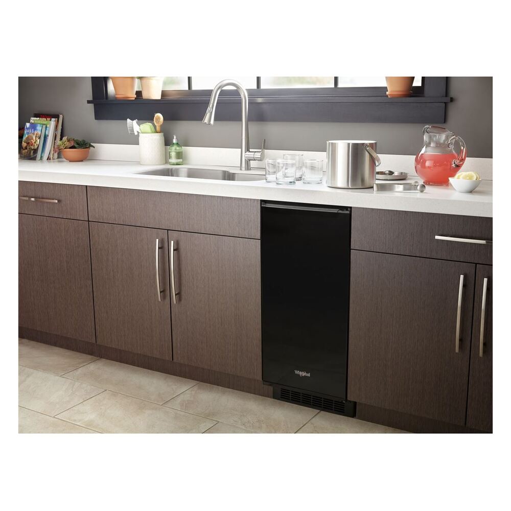 Whirlpool WUI75X15H 15 inch Built-In Ice Maker with 25 lbs. Storage Capacity, Clear Ice, Ice Scoop
