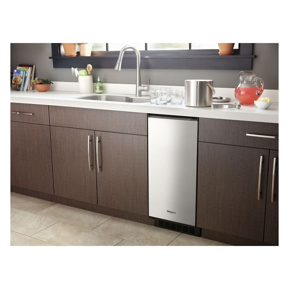 Whirlpool WUI75X15H 15 inch Built-In Ice Maker with 25 lbs. Storage Capacity, Clear Ice, Ice Scoop